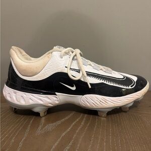 Nike Men's Alpha Huarache Elite 4 Metal Baseball Cleats